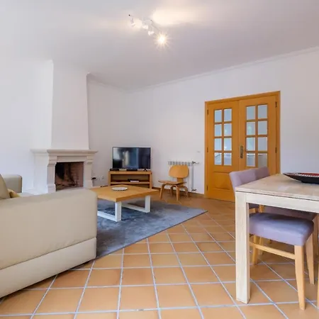 D. Sebastiao Townhouse Feriehus *