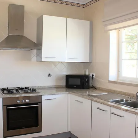 Feriehus D. Sebastiao Townhouse *